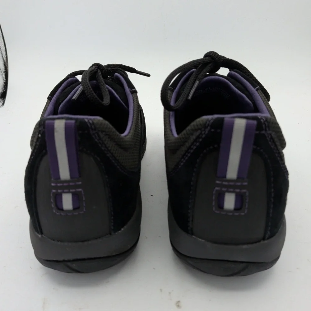 Dansko brand model